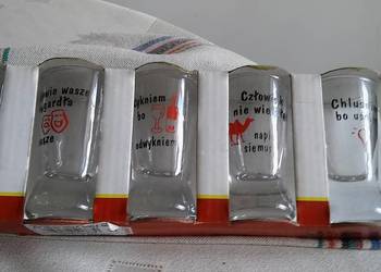 6 nieużywanych  kieliszków   na mikołajkowy prezent