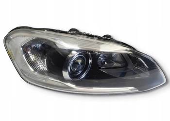 LAMPA PRAWA Volvo XC60 LIFT prawy przód przednia XENON 13- EUROPA 31395897