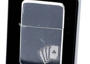 Zapalniczka Benzynowa w Opakowaniu na Prezent z Gotowym Grawerem Asa