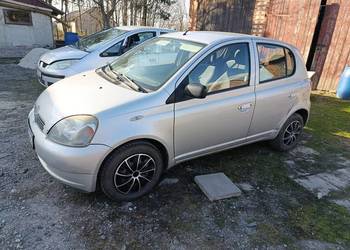 Toyota Yaris 1.3 benzyna 2001 długie opłaty
