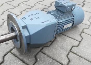 Motoreduktor 0,55 kW/20 obr.