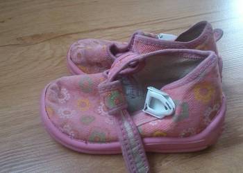buty dziewczęce r. 20 wkł. 12,5 cm