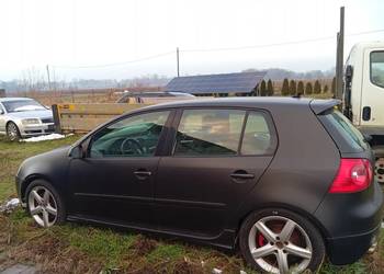 VW Golf GTI V   2.0 TFSI 200 KM czarny mat  220 tyś km