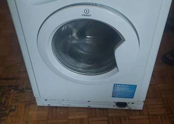 Pralka Indesit IWD61051 ECO PL uszkodzony prawdopodobnie krzyżak
