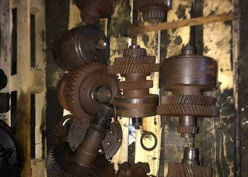 Doosan DL - Skrzynia ZF [Części]