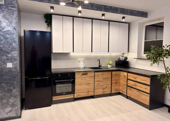 Piękne dwustronne. Przy parku. Nowe z 2025. Wykończone. Wysoki standard.