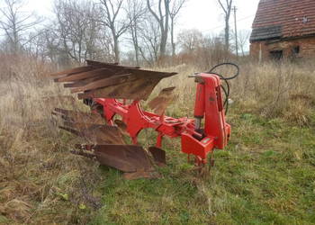 Pług obrotowy 3 skiby