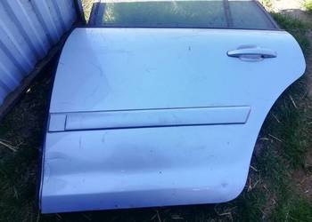 drzwi tyl    lewe    citroena c4 grad pikaso .kolor ezrc