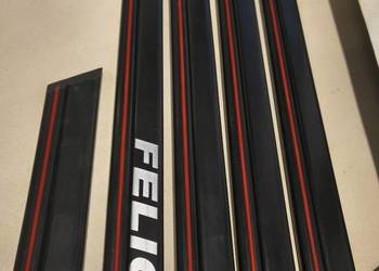 Listwy boczne skoda Felicia