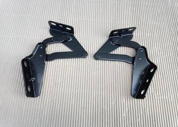 Zawias pokrywy silnika komplet Iveco 504258561