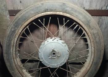 Koło przód wsk 18" opona degum