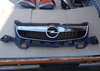 Grill przedni zderzaka poliftowy Opel Vectra C Signum.