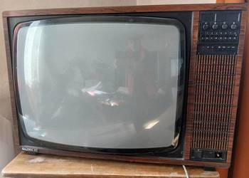Salora stary fiński telewizor kolorowy z czasów PRL
