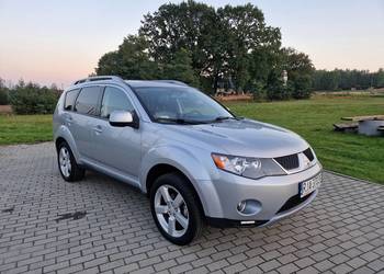Mitsubishi Outlander II 2.0 DID Diesel 140 KM Napęd 4x4 4WD 7-osobowy Hak