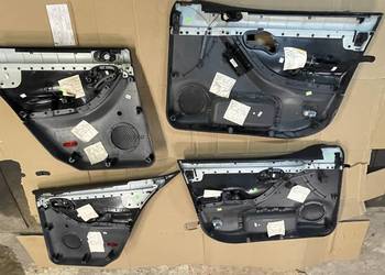 Sprzedam boczki/tapicerke leon 1