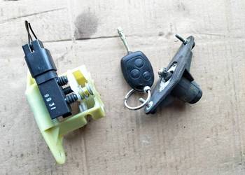 FORD MONDEO MK2 Hatchback ZAMEK WKŁADA KLUCZYK BAGAŻNIKA