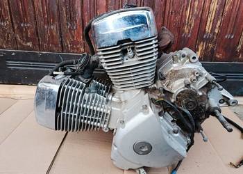 Suzuki Intruder 125 silnik kompletny