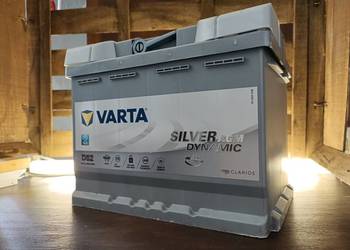 Akumulator AGM START&STOP 60Ah 680A VARTA Silver Dynamic D52