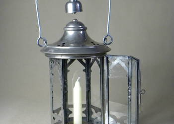 Stara metalowa lampa świecowa z dzwonkiem - zabytek XIX wieku