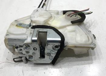 ZAMEK DRZWI PRAWY PRZÓD SUZUKI SWIFT III Hatchback 82201-62J30