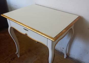 Stolik, biurko, toaletka