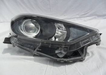 Toyota Yaris IV 4 reflektor prawy przedni lampa prawa przednia przód