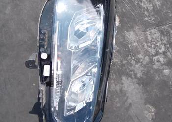 Lampa prawa peugeot e208 II 2023r. Na części.