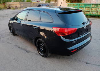 Kia ceed 2015 rok 1.6 CRDi 115 koni stan bardzo dobry Kia ceed 2015 rok 1.6 CRDi 115 koni stan bardzo dobry