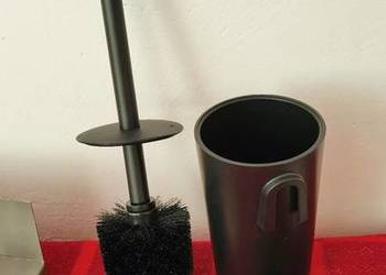 Zestaw WC, szczotka, pojemnik, uchwyt, wieszak do pap. haczyk, śruby