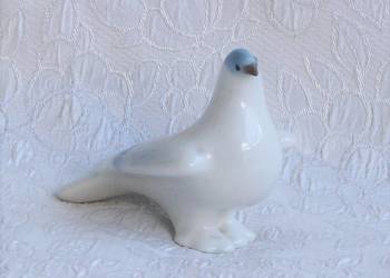 figurka gołąb sygnatura