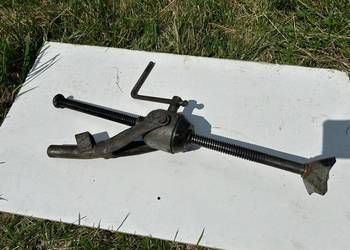 Lewarek Wartburg 353. Lewarek podnośnik do Wartburg 353.