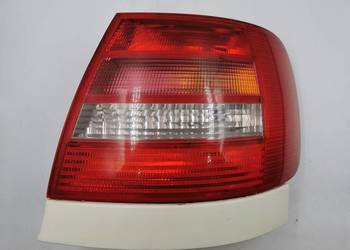 Lampa Prawy Tył Tylna Prawa Audi A4 B5 Sedan Lift