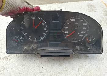 Licznik Zegar Audi 80 B4 1.9TDI.. Licznik Zegar Audi 80 B4 1.9TDI..