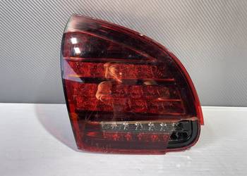 PORSCHE CAYENNE  LEWA LAMPA W KLAPE TYŁ