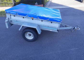 Przyczepka samochodowa