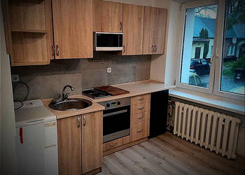 Sprzedam Mieszkanie kawalerka Pabianice centrum 19m2 ogrzewanie miejsk