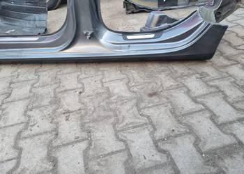 Lewy próg słupek Audi a5 8t8 sportback