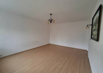 Przestronne, 2-pokojowe mieszkanie w niskim bloku- Felin ul. Jagiełły.