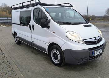 Opel Vivaro brygadówka 6 osób, 2013 r. 2.0 CDTI 115 KM, 244470 km