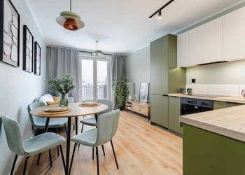 Łazarz, ul. Dmowskiego 14, 3 pokoje, parking, wyremontowane, bezpośrednio.