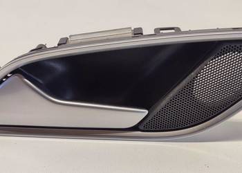 AUDI Q3 8U KLAMKA DRZWI LEWY TYŁ 8U0839019C