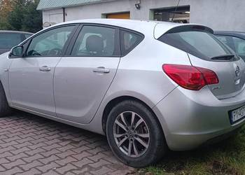 Opel Astra J