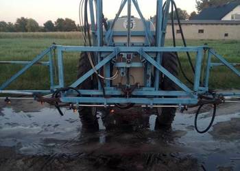 Opryskiwacz polowy 2000 Litrow Tecnoma