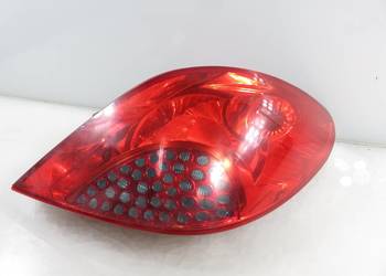 LAMPA PRAWA TYLNA PEUGEOT 207 964998658003