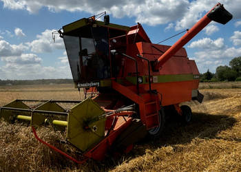 Kombajn zbożowy dronningborg d3000 valmet bizon case Massey Ferguson