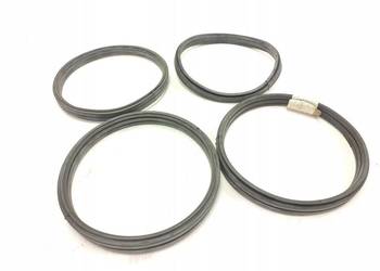 GUMA REFLEKTORA PRZÓD 4SZT VOLVO F12 NOWA ORYGINALNA 1584758