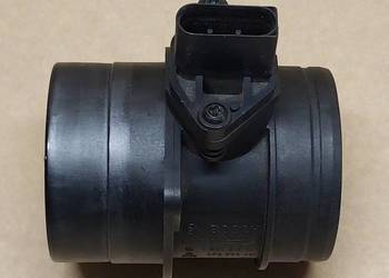 PRZEPŁYWOMIERZ POWIETRZA VW AUDI PORSCHE 028021807 07C906461