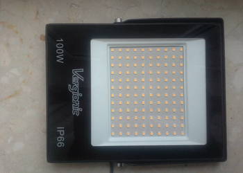 Naświetlacz LED 100 W