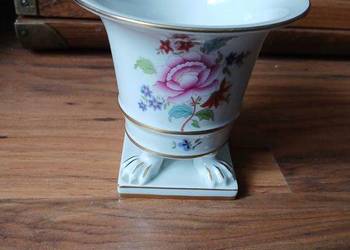 Wazon porcelanowy na lwich łapach Herend