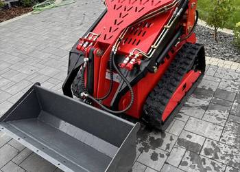 Mini ładowarka skid steer,spych